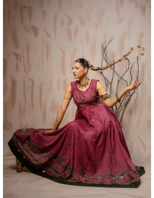 Mahroon Heritage Premium Lawn 3 Piece Frock Set