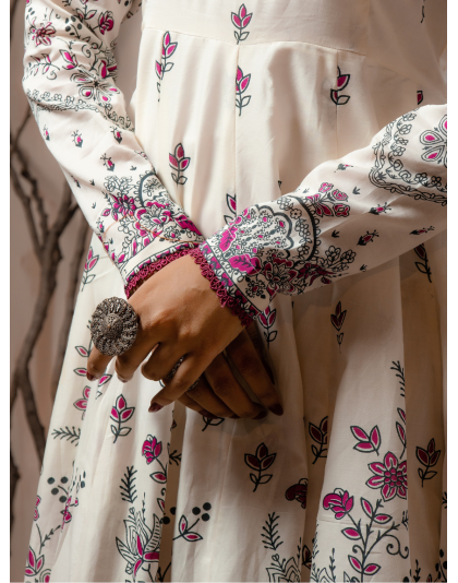 Ivory Heritage Premium Lawn 3 Piece Frock Set