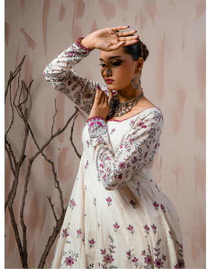Ivory Heritage Premium Lawn 3 Piece Frock Set
